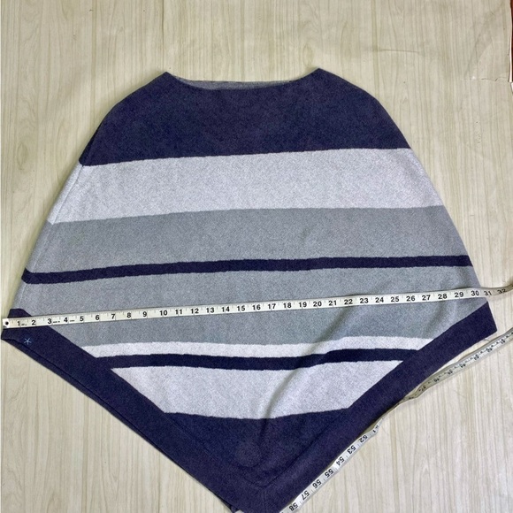 Barefoot Dreams Cozy Ocean Breeze Chic Ultra light super soft cape poncho OS - Picture 2 of 11